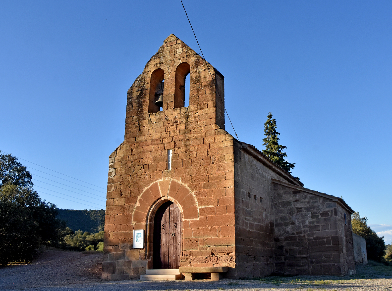 Sant Sebastià del Gos a Oliola ***