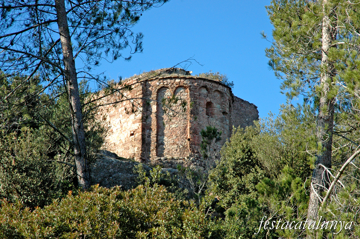 El Bruc - Església romànica de Sant Miquel de Vilaclara 