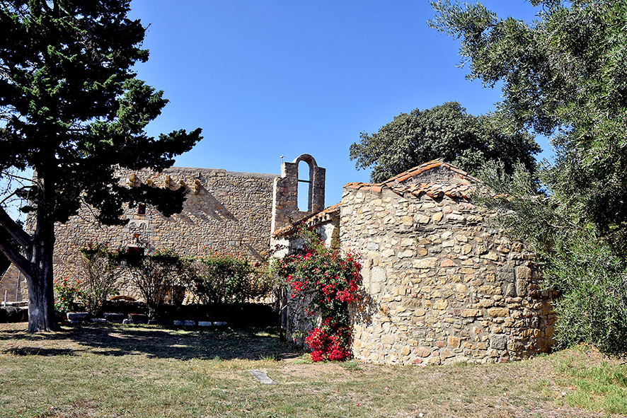 Església de Sant Jaume i castell de Canadal de la Jonquera
