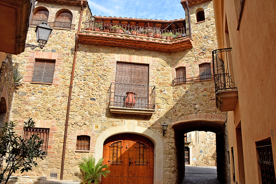 Nucli històric de Corçà ***