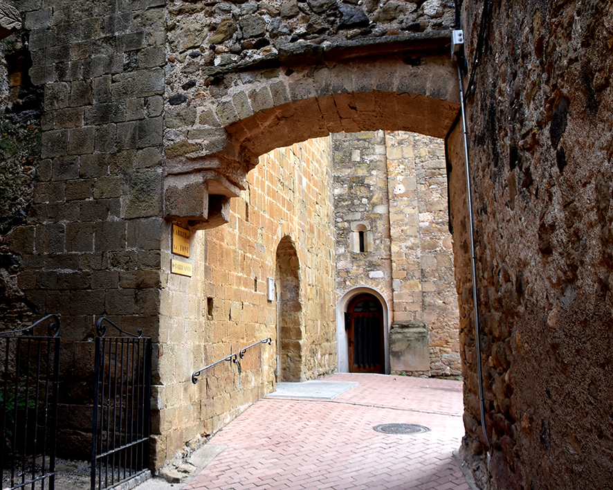 Església parroquial de Sant Julià de Corçà ***