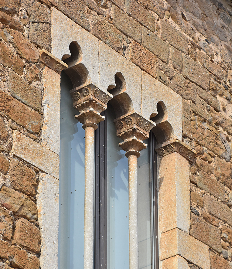 Castell-palau episcopal de Rupià