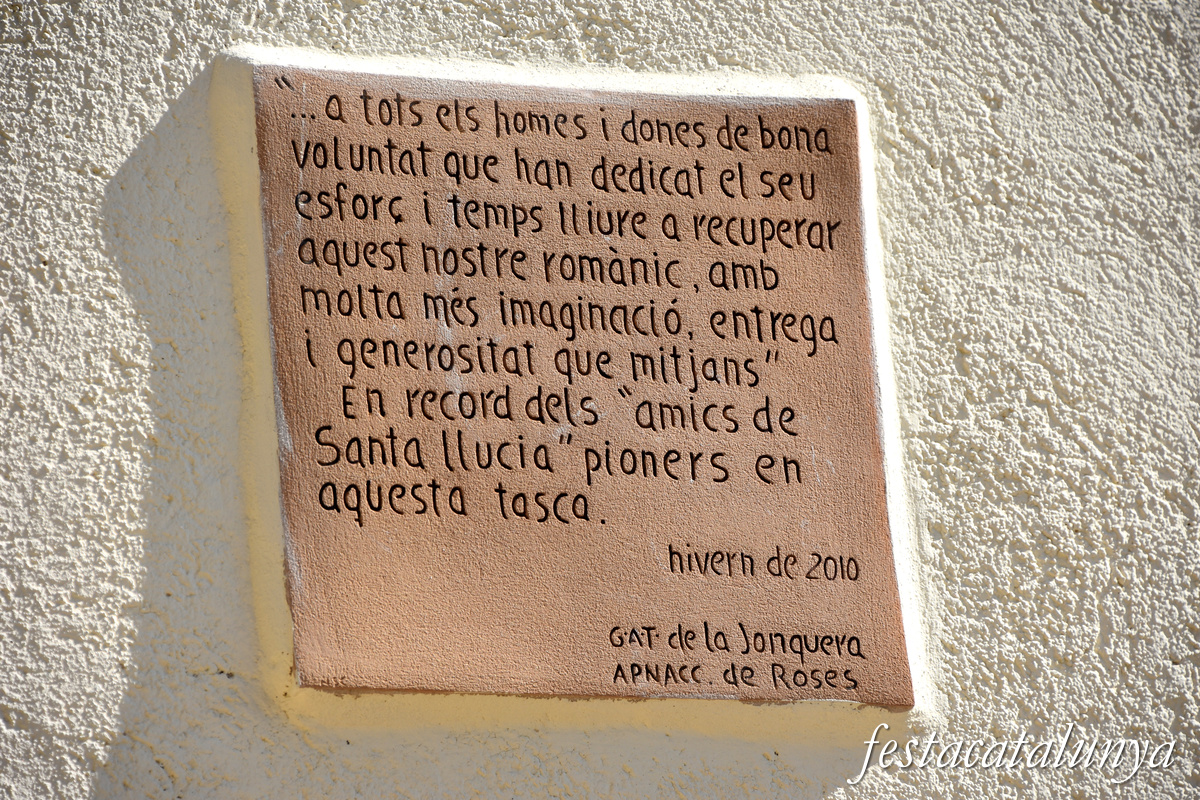 La Jonquera - Ermita de Santa Llúcia, antiga parròquia de Sant Miquel de Solans 