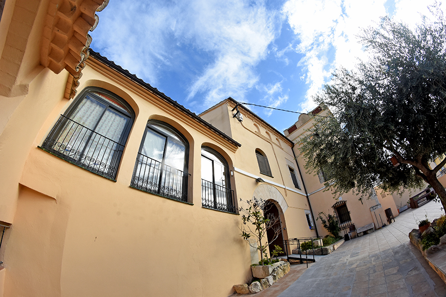 Mas Albornar o Albornà de Les Cabanyes