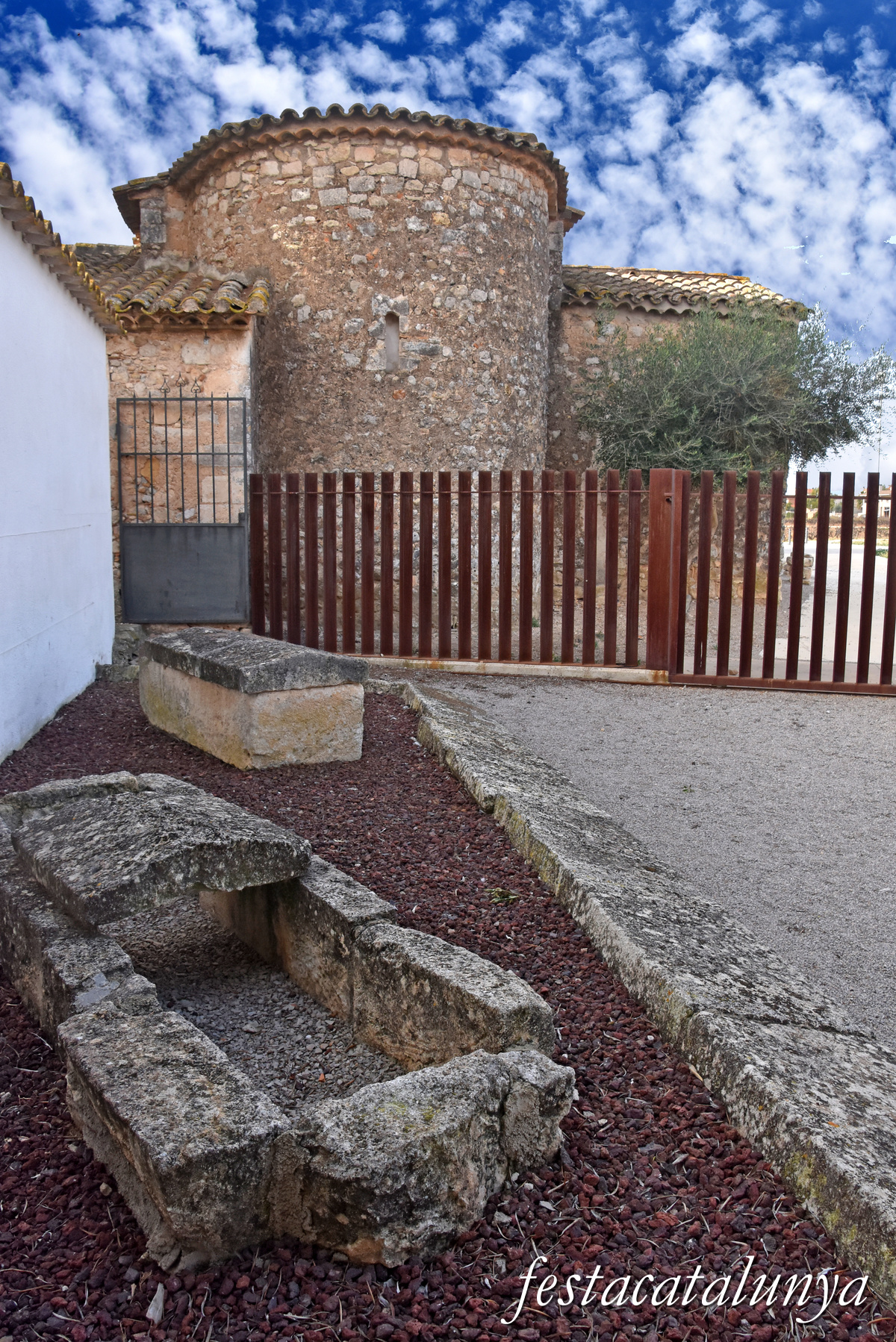 Les Cabanyes - Necròpolis de Sant Valentí 