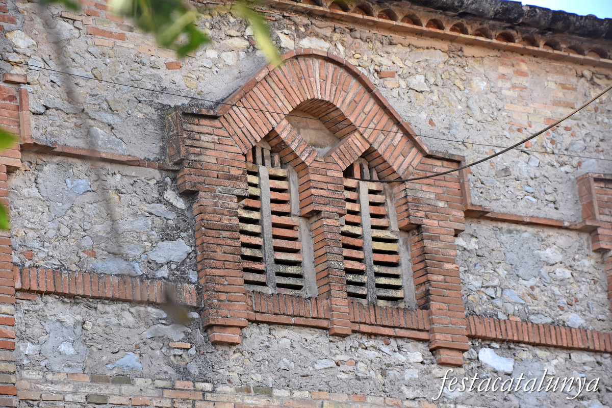 Les Cabanyes - El Sindicat Cooperatiu 