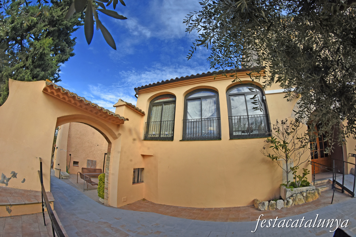 Les Cabanyes - Mas Albornar o Albornà 