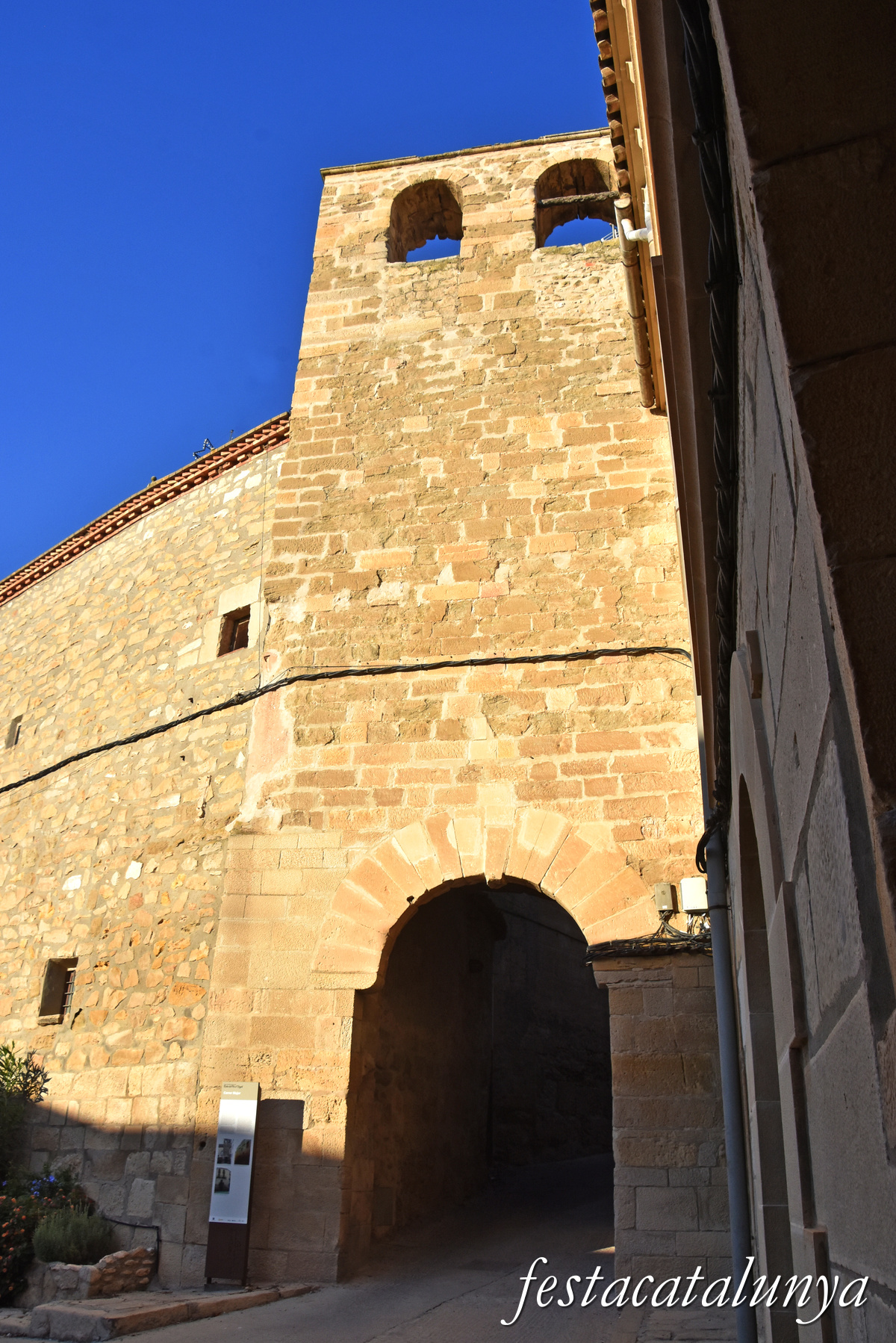 Torregrossa - Entrada a la Vila Closa