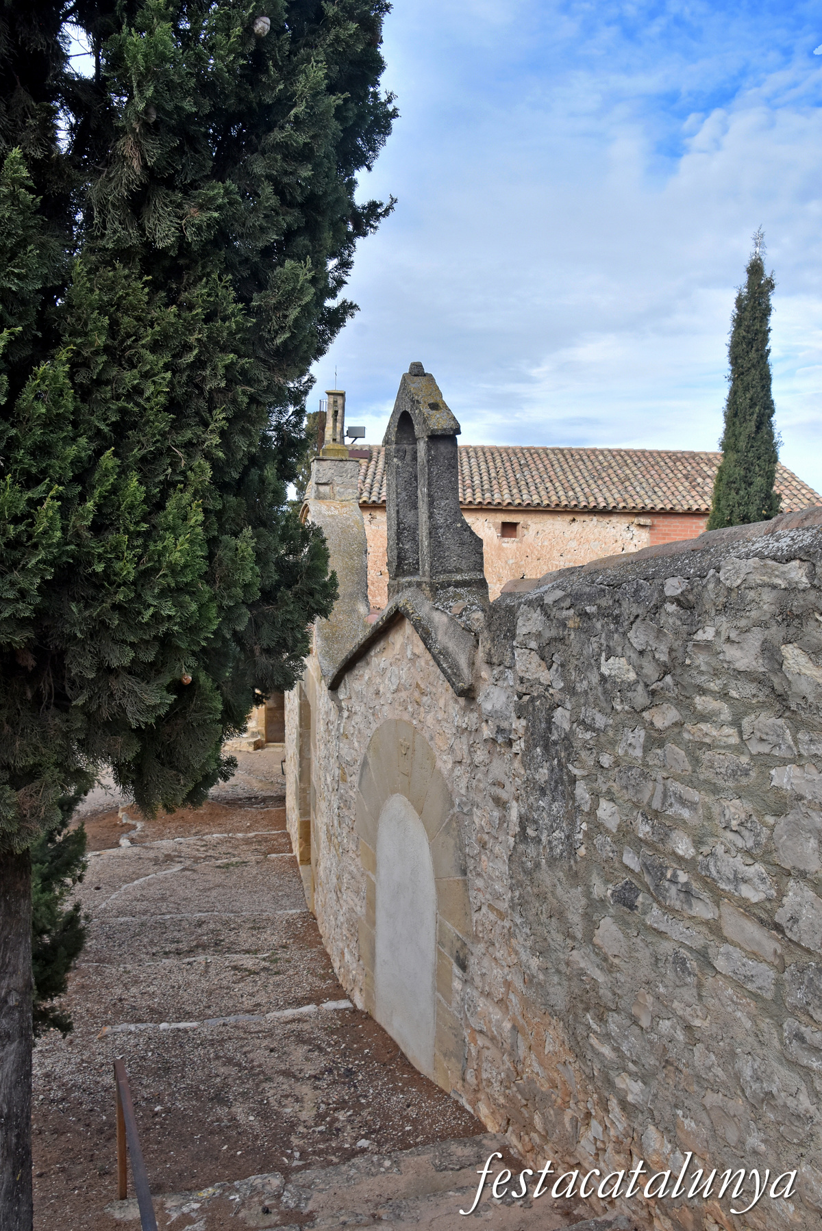 Vilalba dels Arcs - Portalades del cementiri de Vilalba dels Arcs