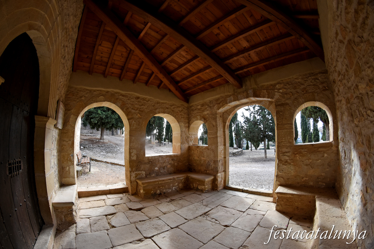 Capella de la Mare de Déu dels Dolors de Vilalba dels Arcs ***