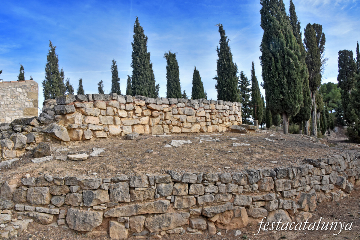 Vilalba dels Arcs - Jaciment arqueològic del Turó del Calvari de Vilalba dels Arcs 