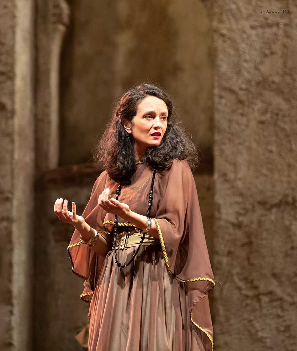 La Passió d'Olesa de Montserrat