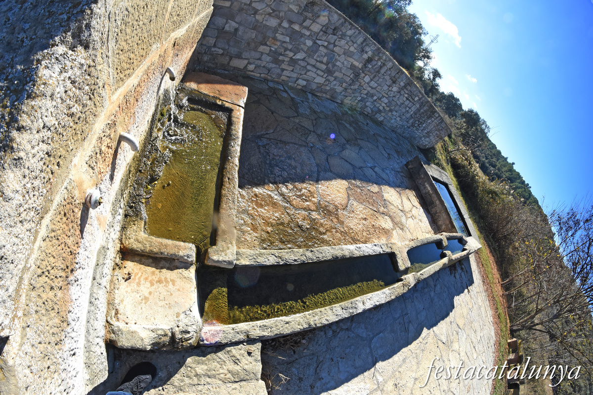 Oliola - Font del Coscó 