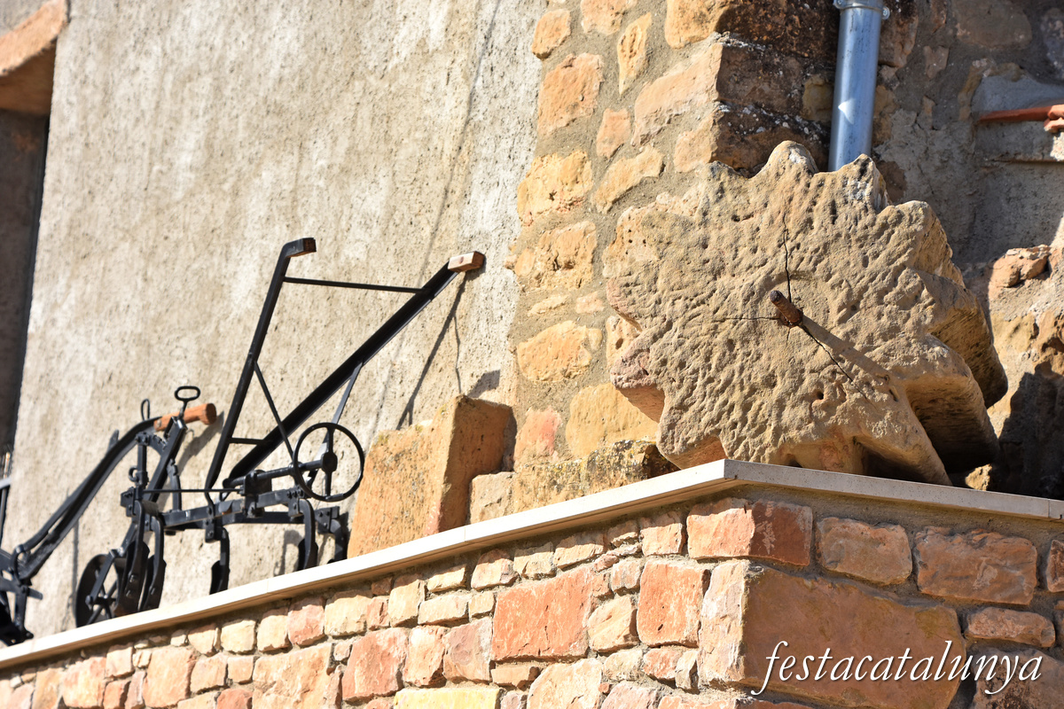 Oliola - Nucli històric del Gos o Castellnou del Gos 