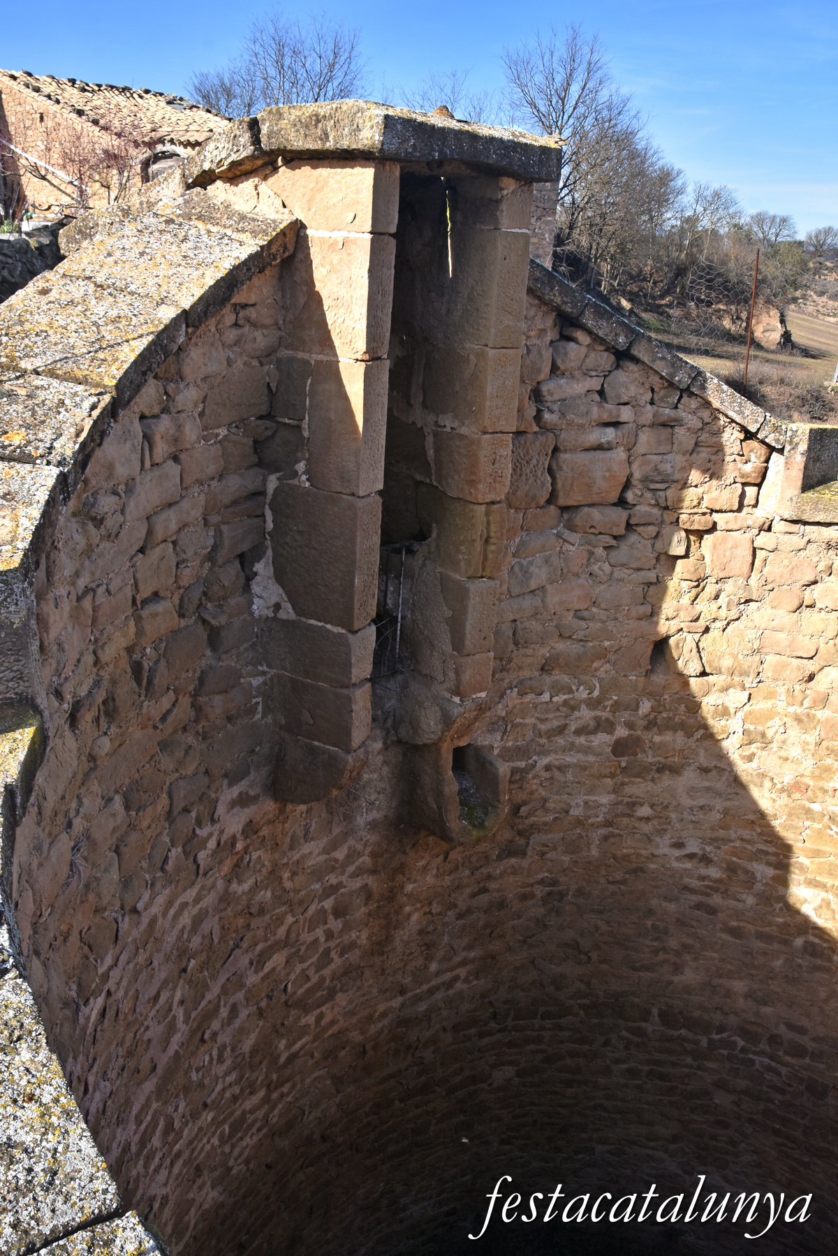 Oliola - Cisterna de Plandogau