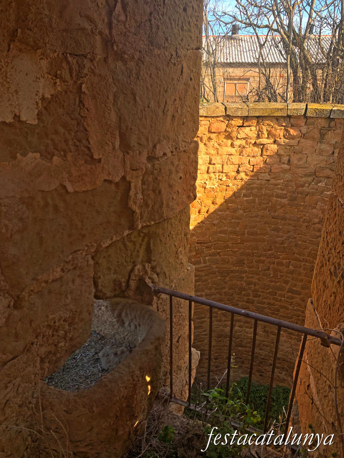 Oliola - Cisterna de Plandogau 