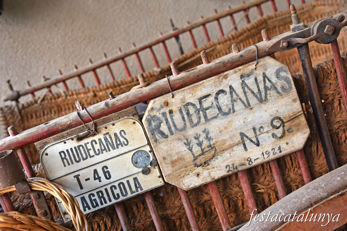 Riudecanyes - Porxos de cal Solanes 